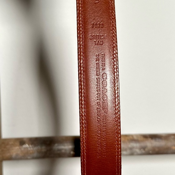 Coach Leather Belt - Picture 6 of 6